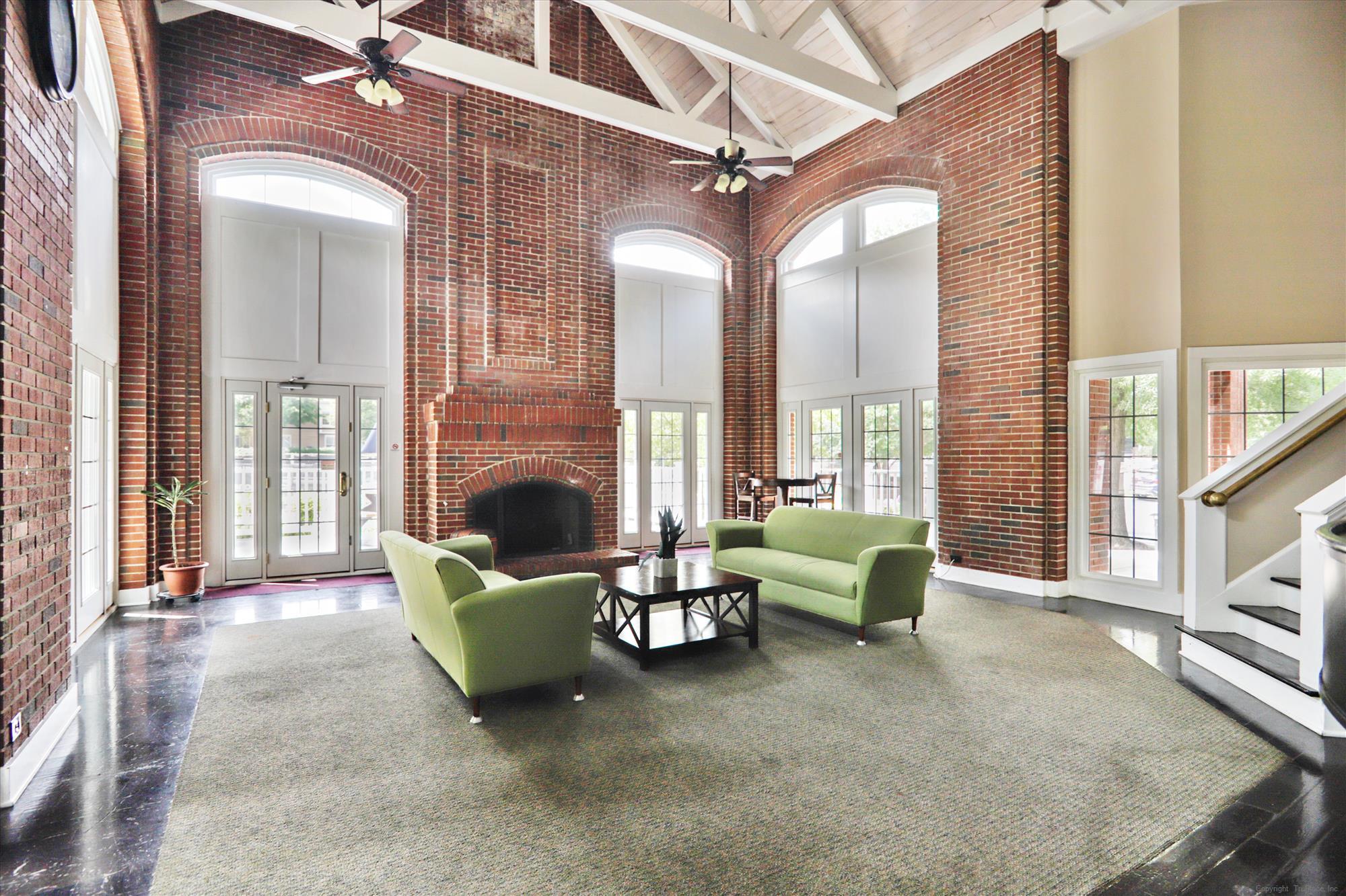 Building Photo - 10703 Hampton Mill Ter