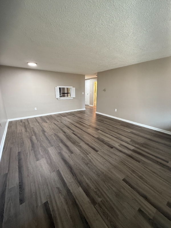 Building Photo - 200 Mountain Ave