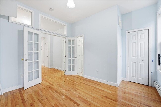 Building Photo - 155a Sherman Ave