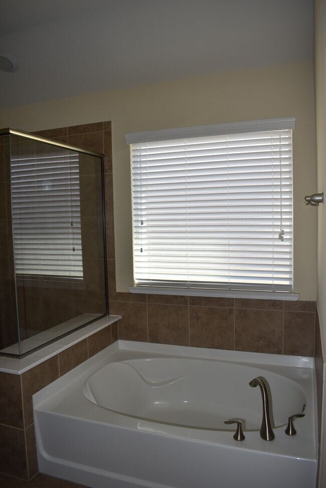 Building Photo - Tuscany Meadows 4 Bedroom in Harker Heights!
