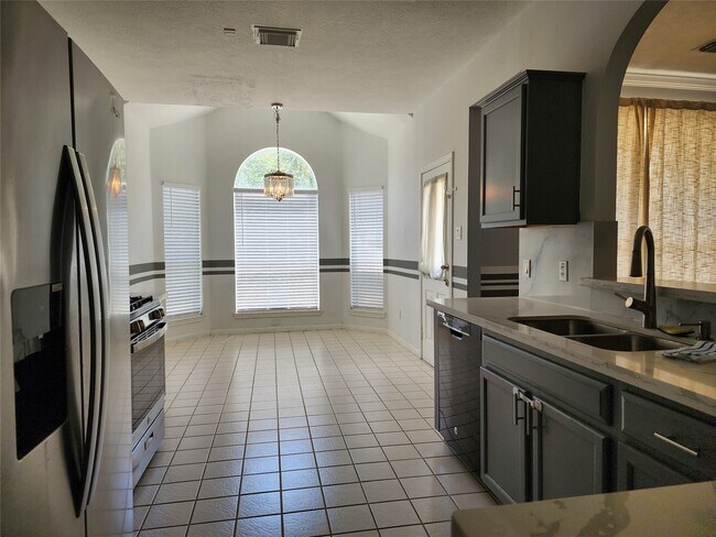 Building Photo - 21511 Westcliffe Falls Dr