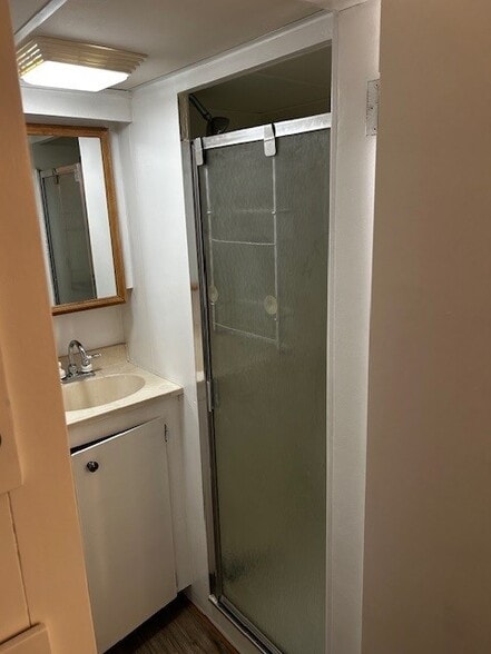 Building Photo - 918 Oak St