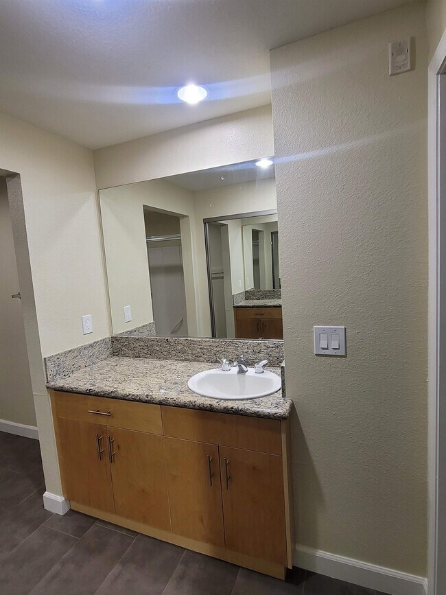 Building Photo - 12455 San Fernando Rd