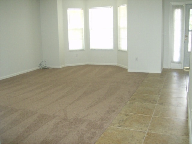 Building Photo - Weston Hills Gated Pool Community