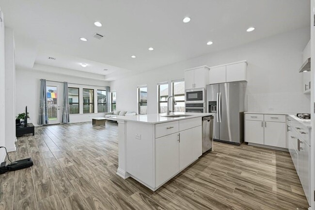 Building Photo - 6725 Denia Dr