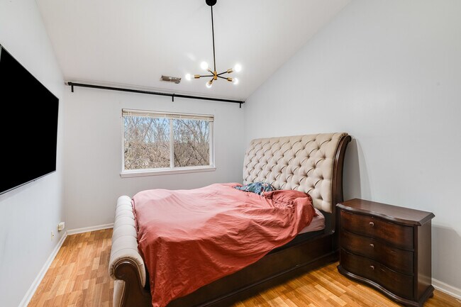 Building Photo - 8257 Ripple Ridge