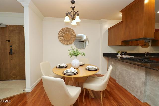 Building Photo - 3855 Ingraham St