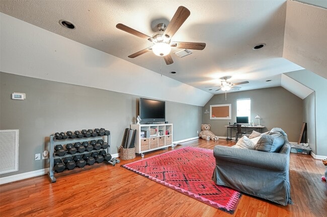 Building Photo - 32515 Westminster Dr