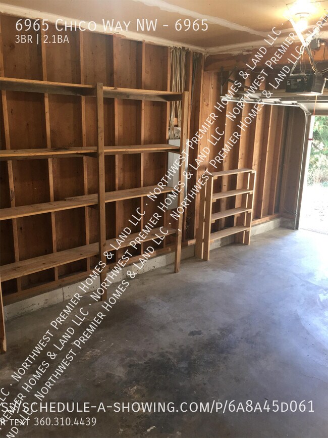 Building Photo - 6965 Chico Way NW