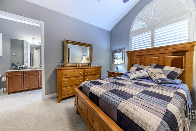 Building Photo - 10300 Tarpon Landings Terrace