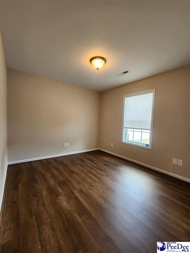Building Photo - 297 Green Acres Rd