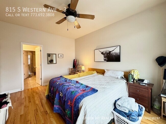 Building Photo - 815 S Western Ave