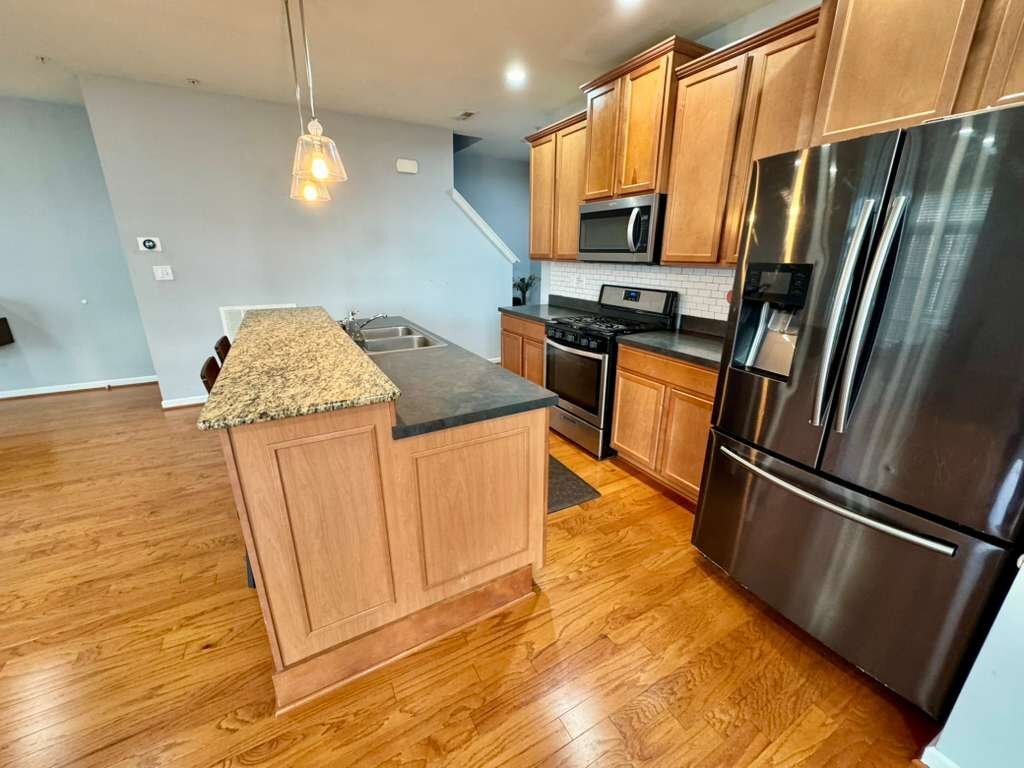 Building Photo - 3017 Meridian Cmns