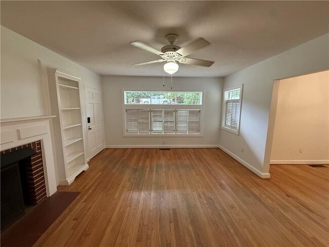 Building Photo - 126 Batre Ln