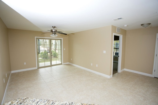 Building Photo - ** 1 MONTH FREE IF YOU MOVE IN BY JANUARY 31ST** Beautiful Luxury 2 bedroom/2 bathroom Apartment ...