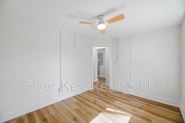 Building Photo - 2113 W Madison Ave