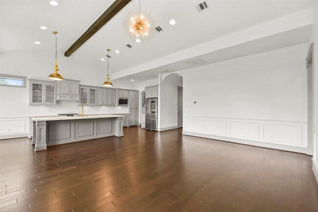 Building Photo - 1538 Thornton Rd