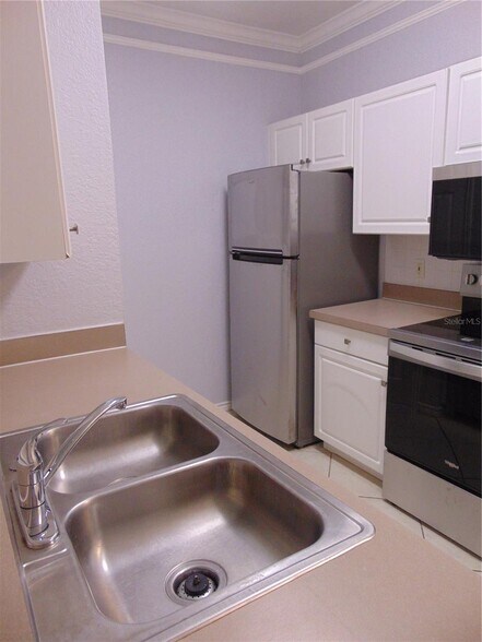 Building Photo - 4323 Bayside Village Dr