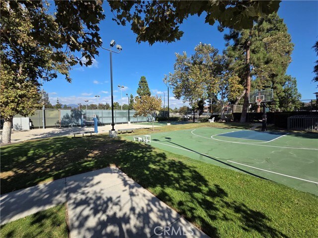 Building Photo - 24776 Glenwood Dr