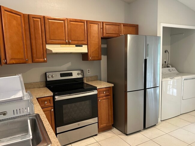 Building Photo - 12331 Antonio Cir