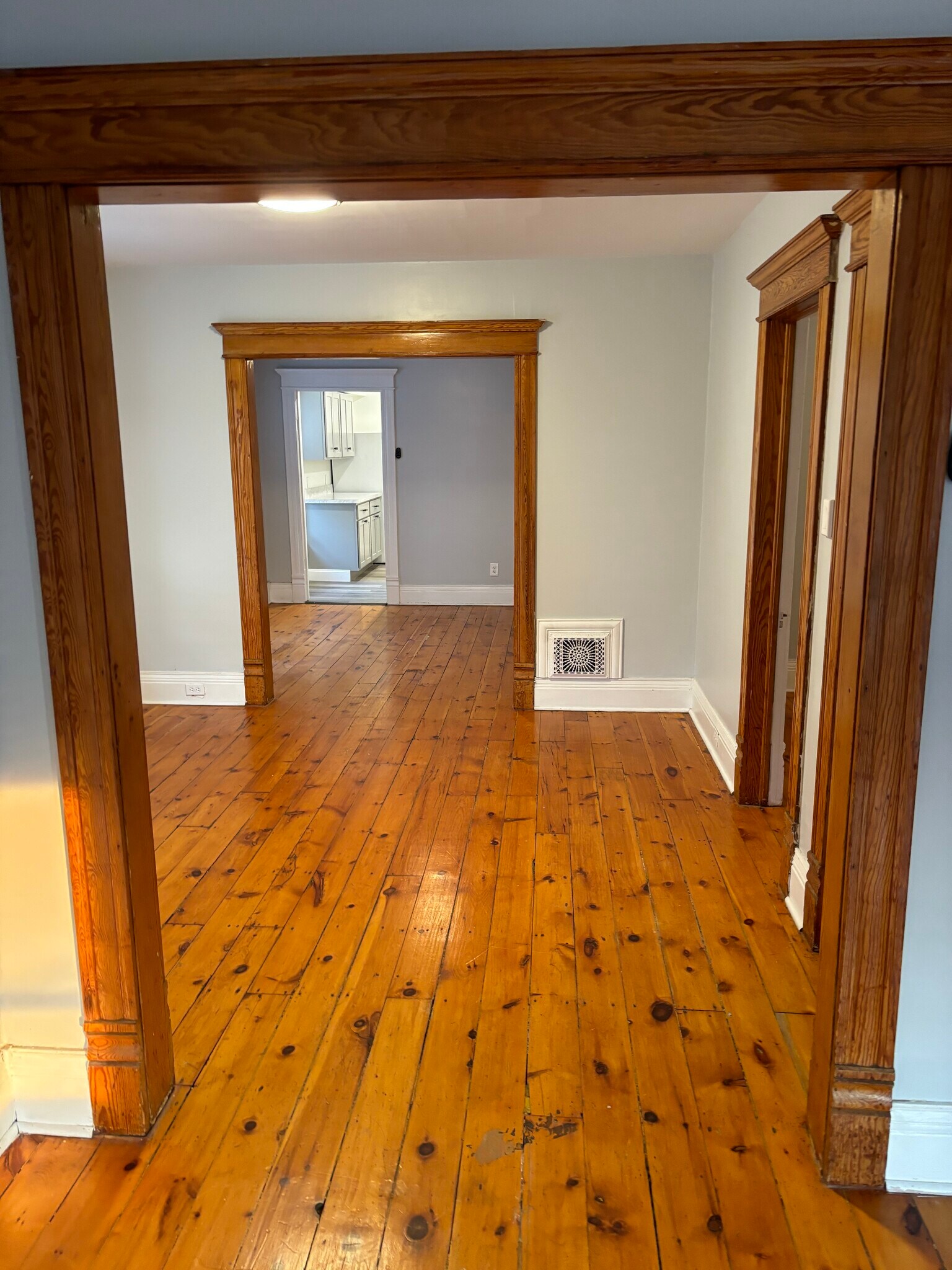 Building Photo - 611 Tompkins St