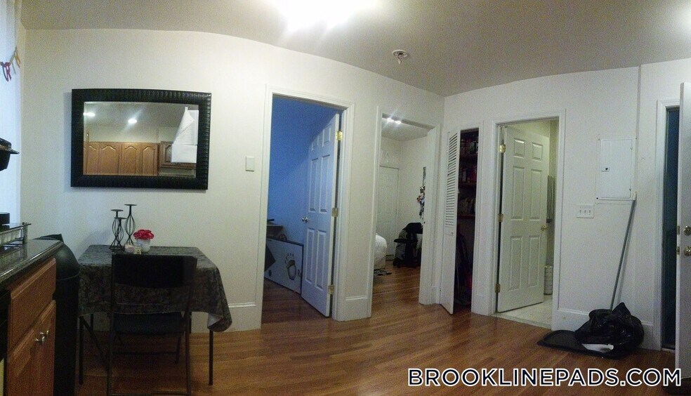 Building Photo - 214 Freeman St