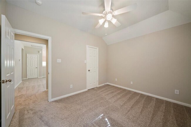 Building Photo - 130 W Burberry Cir