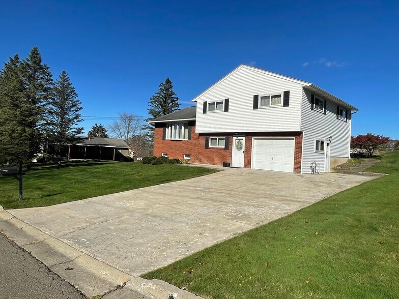 Building Photo - 1005 Murray Hill Rd