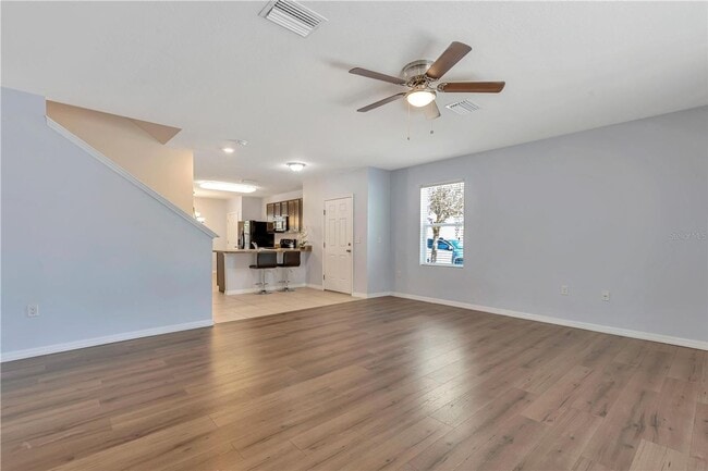 Building Photo - Beautiful, Clean and ready for move in 3/3/1cg Townhouse