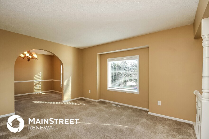 Building Photo - 14412 Wilshire Cir