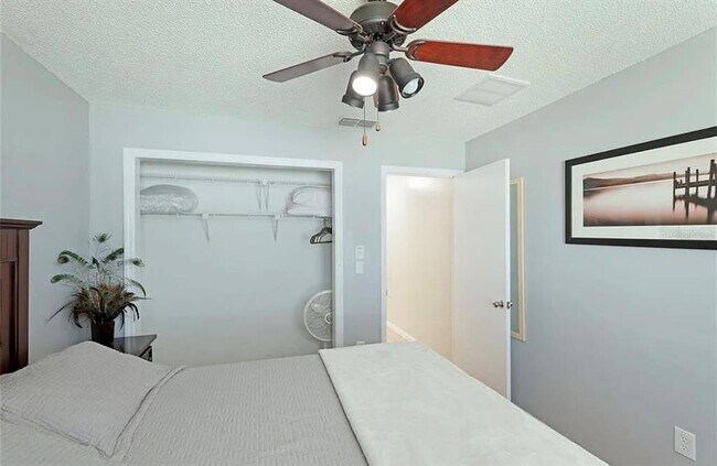 Building Photo - 7316 Caladesia Dr