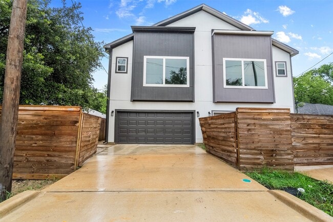 Building Photo - 3732 Amos St