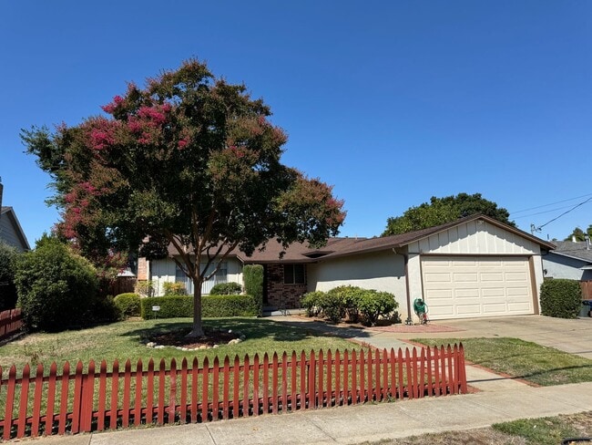 Single level 4 bedroom, 2 bath home – mov... - Single level 4 bedroom, 2  bath home – mov...