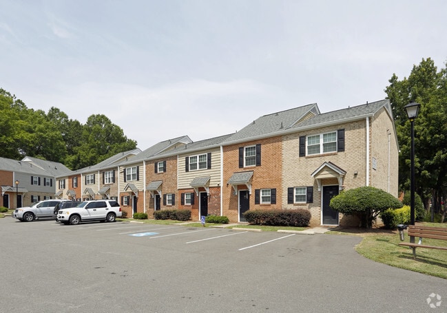 Primary Photo - 501 Towns-Lexington Street Apartments