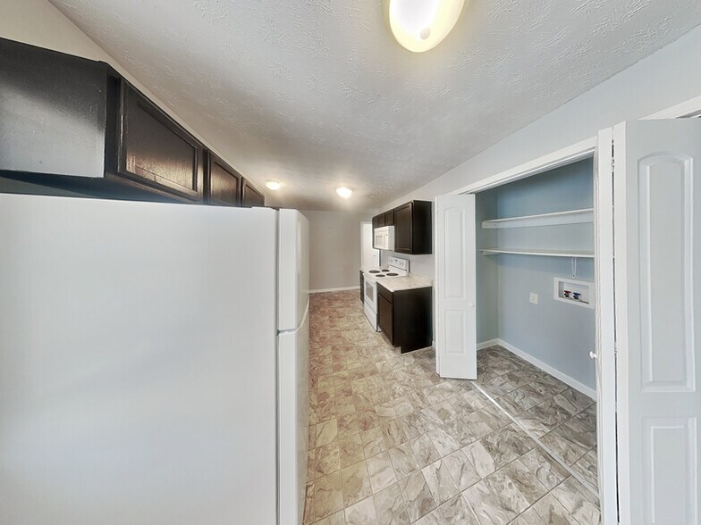 Building Photo - 7109 E 14th St