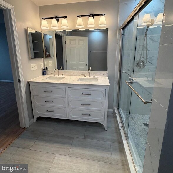 Building Photo - 10730 Symphony Way