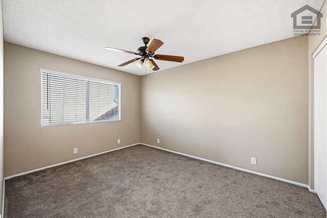 Building Photo - 6Bed/3Bath Split Level House at Cactus/75th Ave! Ready for Immediate Move-In! -- POOL!