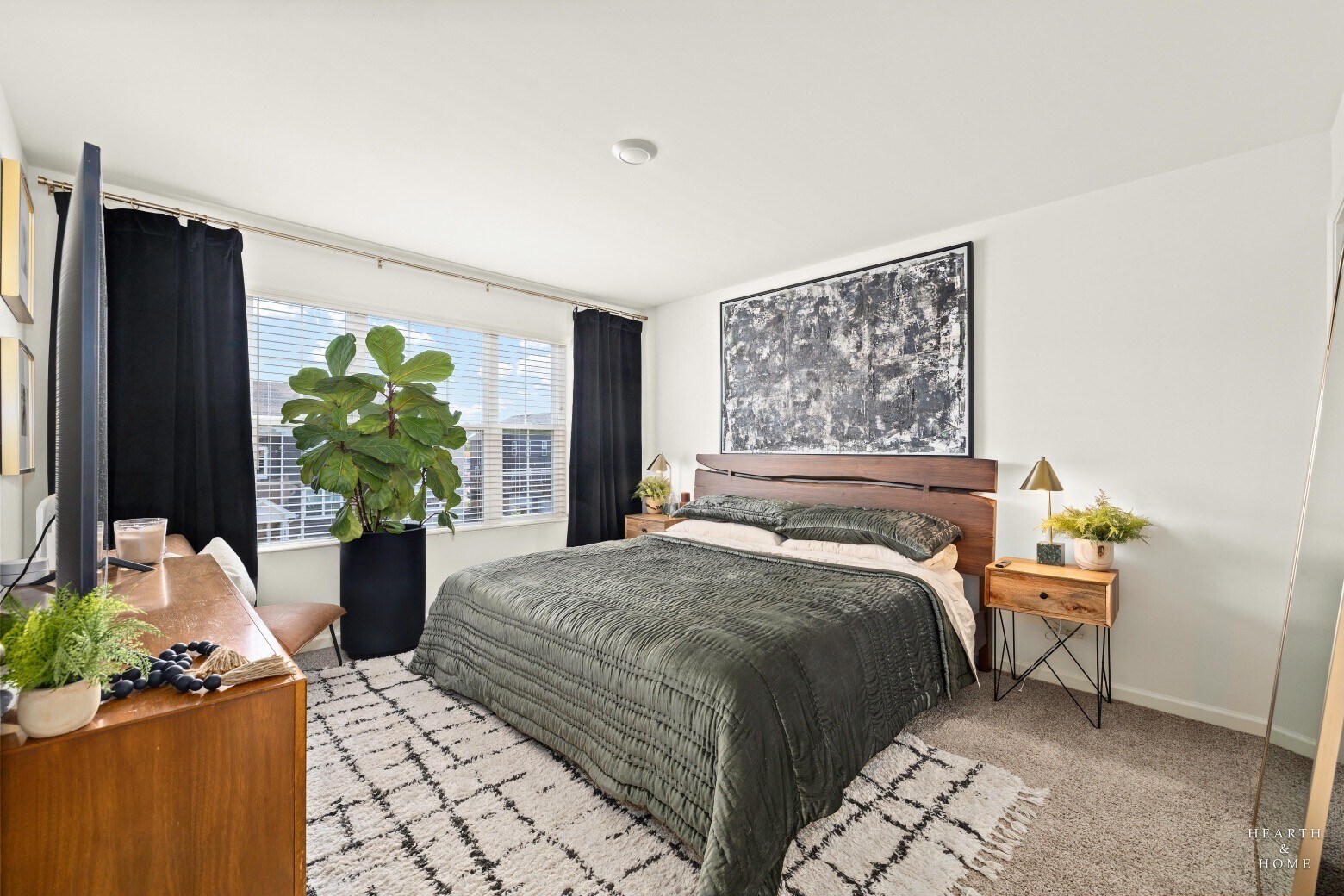 Furnished Master Bedroom View 2 - 6550 Linden Trl