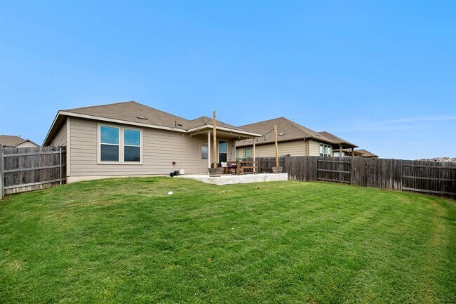 Building Photo - 469 Grace Lilly Dr
