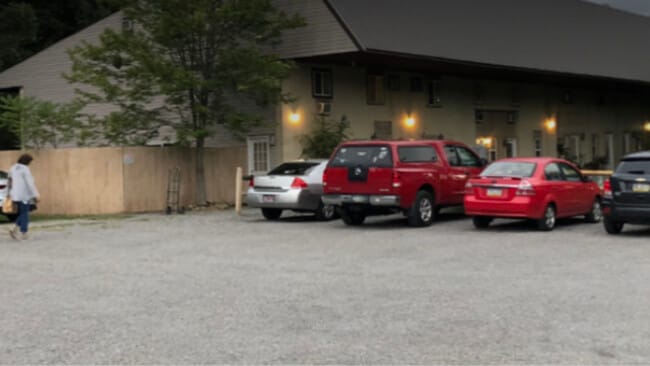 Building Photo - 302 Mitchell Hill Rd