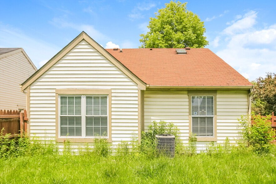 Building Photo - 7683 Waterwood Dr