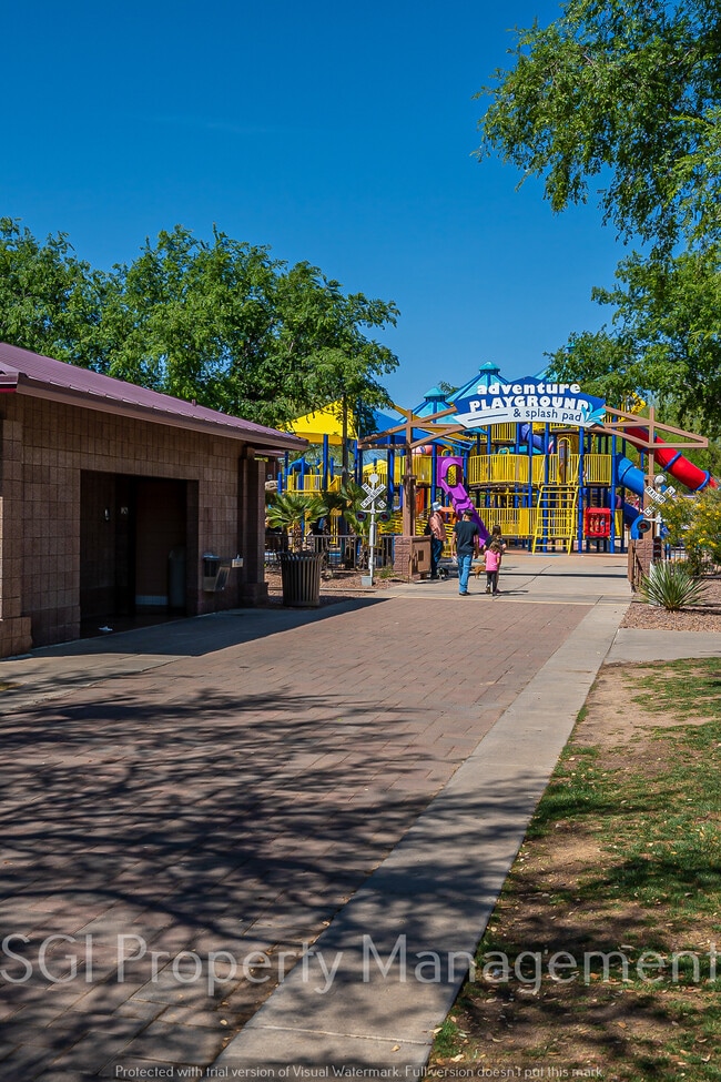 Building Photo - 39531 N White Tail Ln