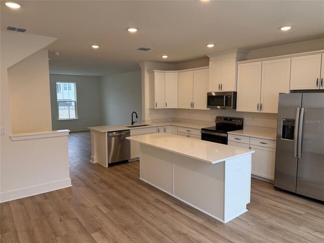 Building Photo - 15274 Groveside Rd