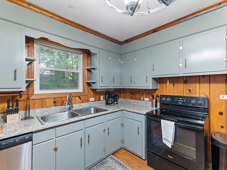Building Photo - 4140 Timberlane Dr