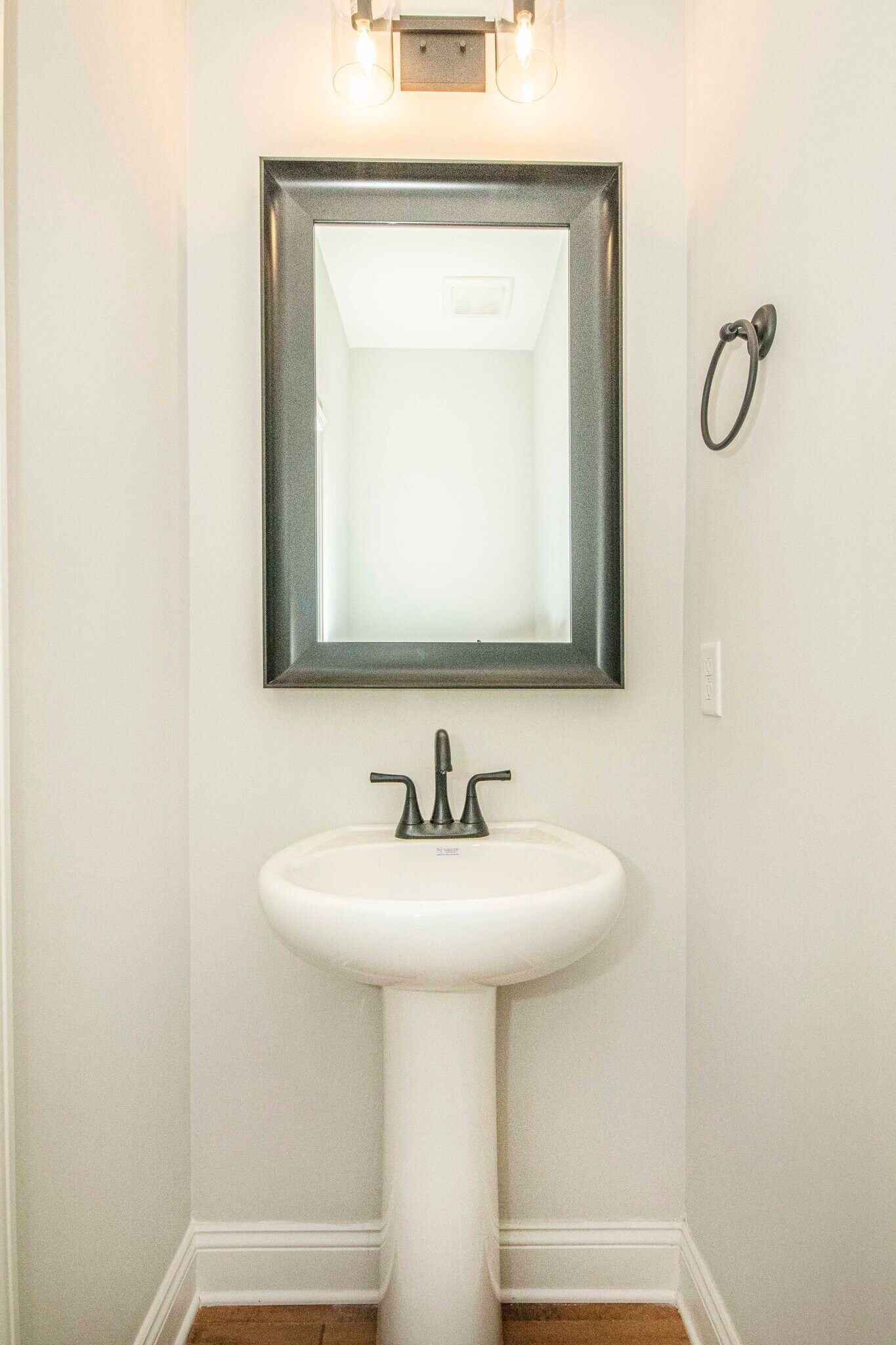 Building Photo - 12717 Duckfoot Ln