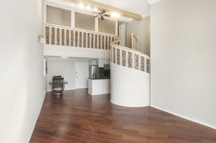 Building Photo - 1440 Veteran Ave