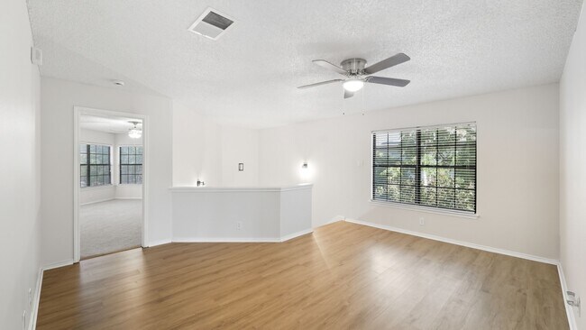 Building Photo - 1073 Stone Hollow