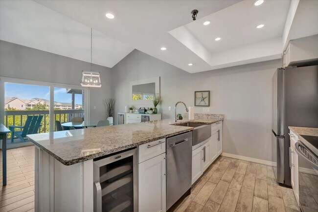 Building Photo - 19727 Gulf Blvd