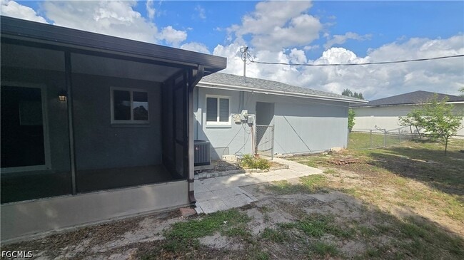 Building Photo - 18448 Iris Rd