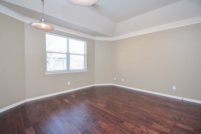 Building Photo - 3011 Nickleby Ct